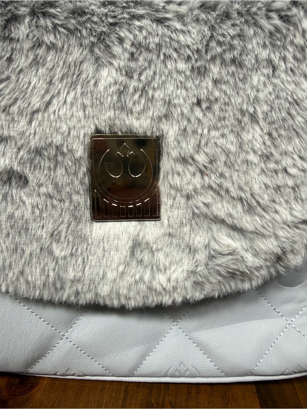 Loungefly Princess Leia Hoth Crossbody - Picture 2 of 6